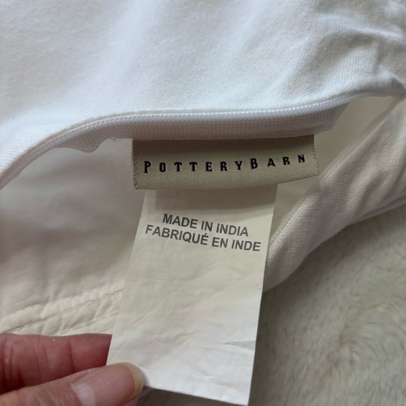 Pottery Barn Cream White Embroidered Shell Pattern Throw Pillows & Inserts Pair - Picture 7 of 12